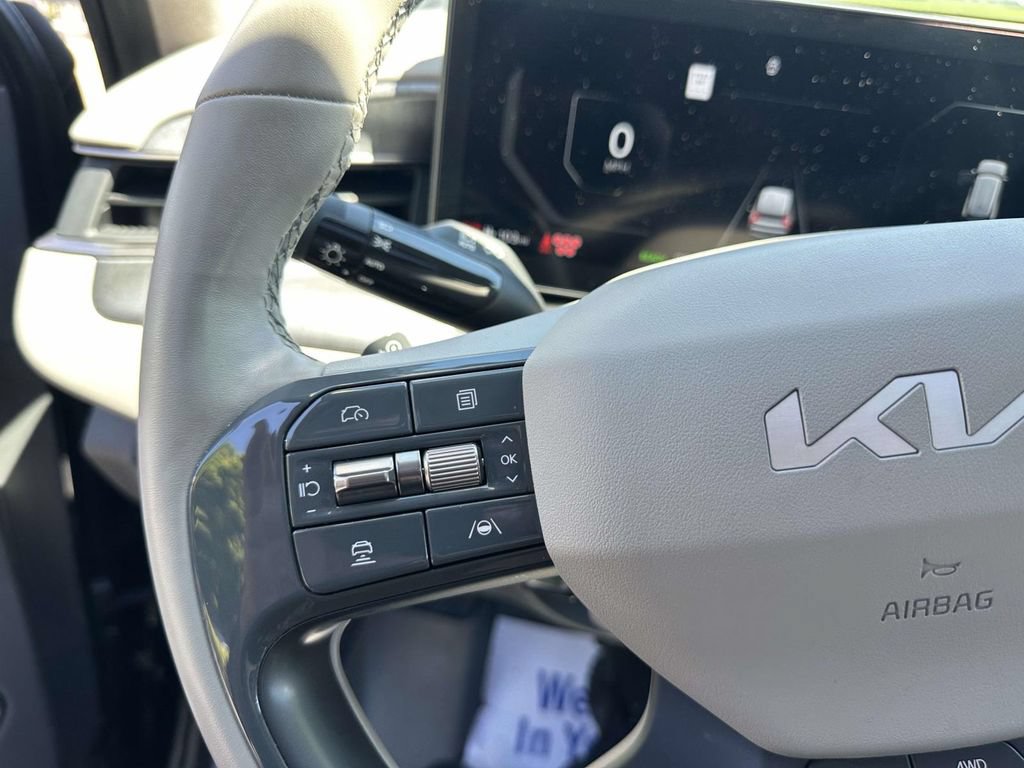 Used 2024 Kia EV9 Wind AWD/4WD image 31