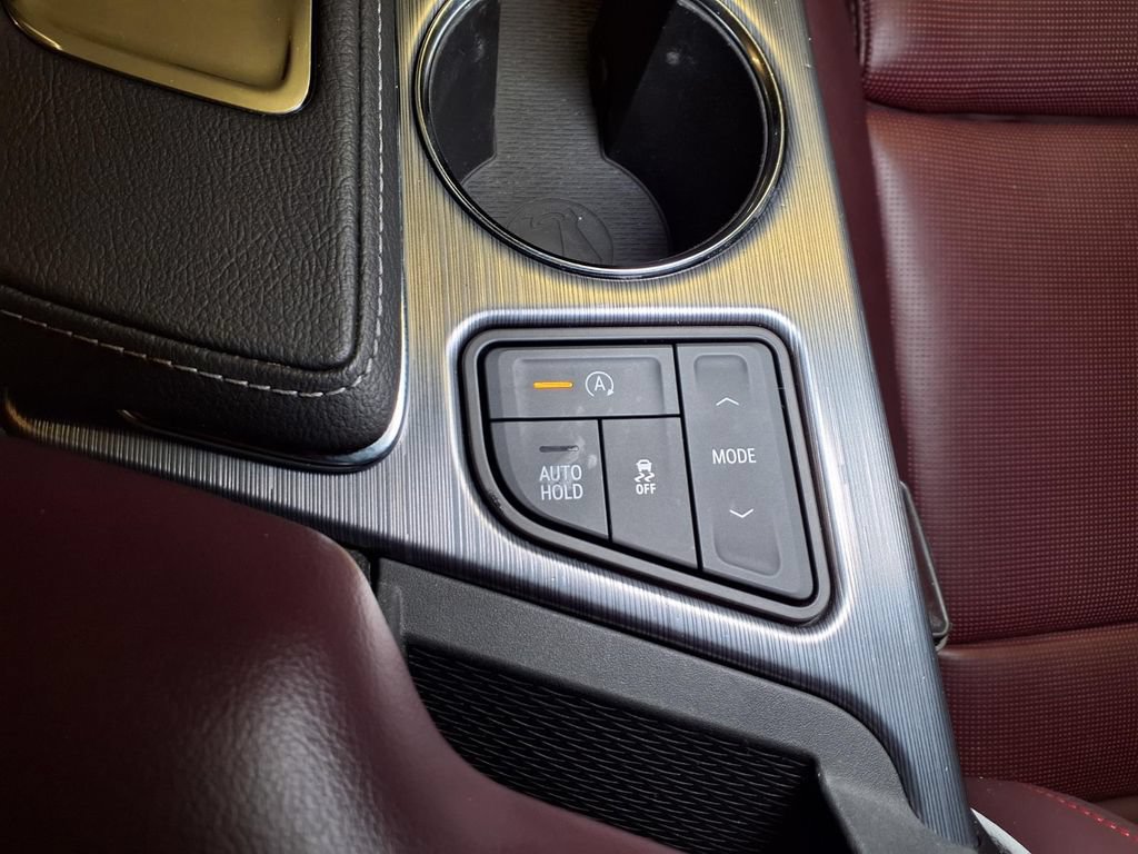 Certified 2023 Cadillac CT4 Sport w/ Technology Package AWD/4WD image 7