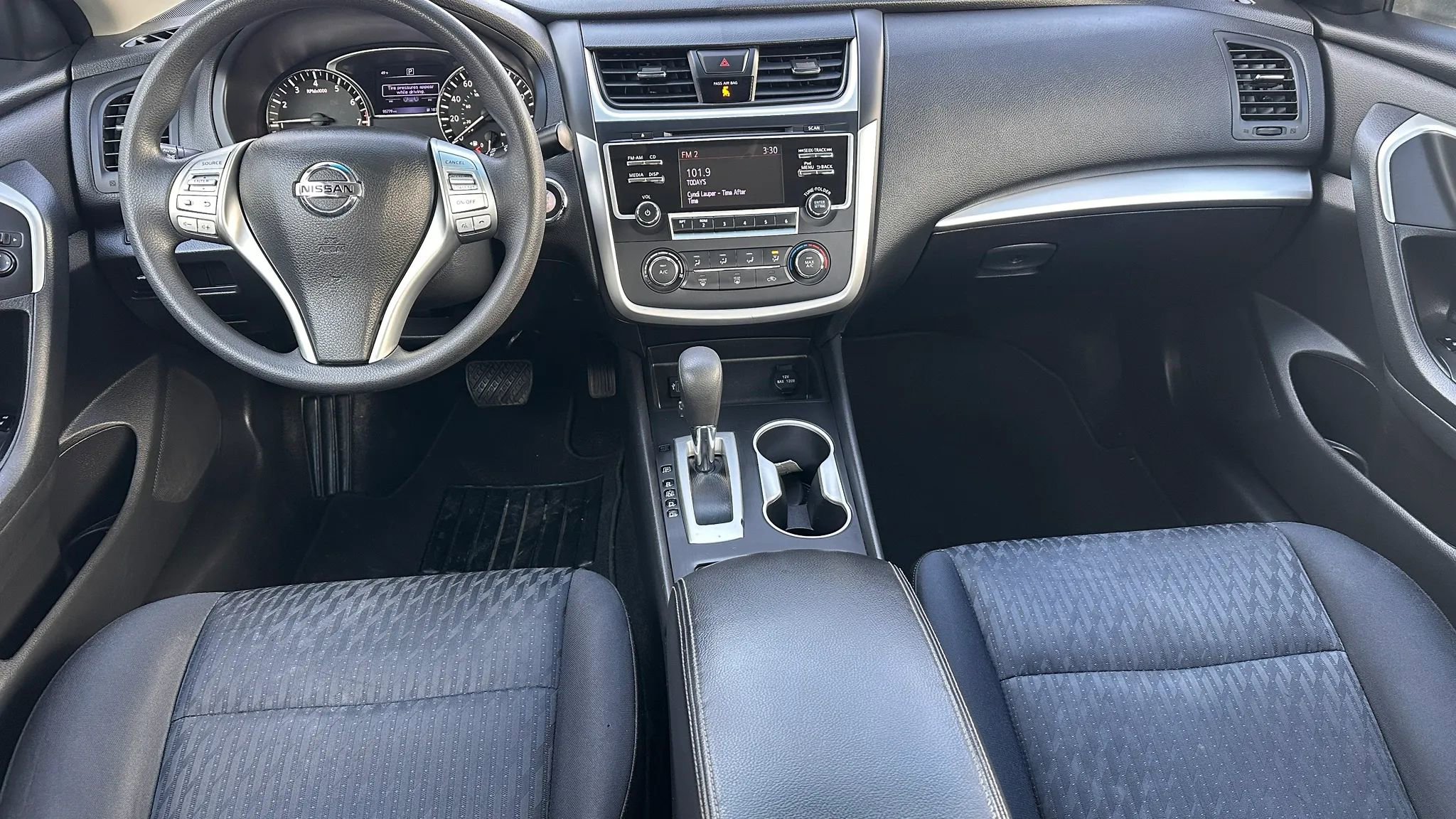 Used 2017 Nissan Altima 2.5 S w/ Power Driver Seat Package image 12