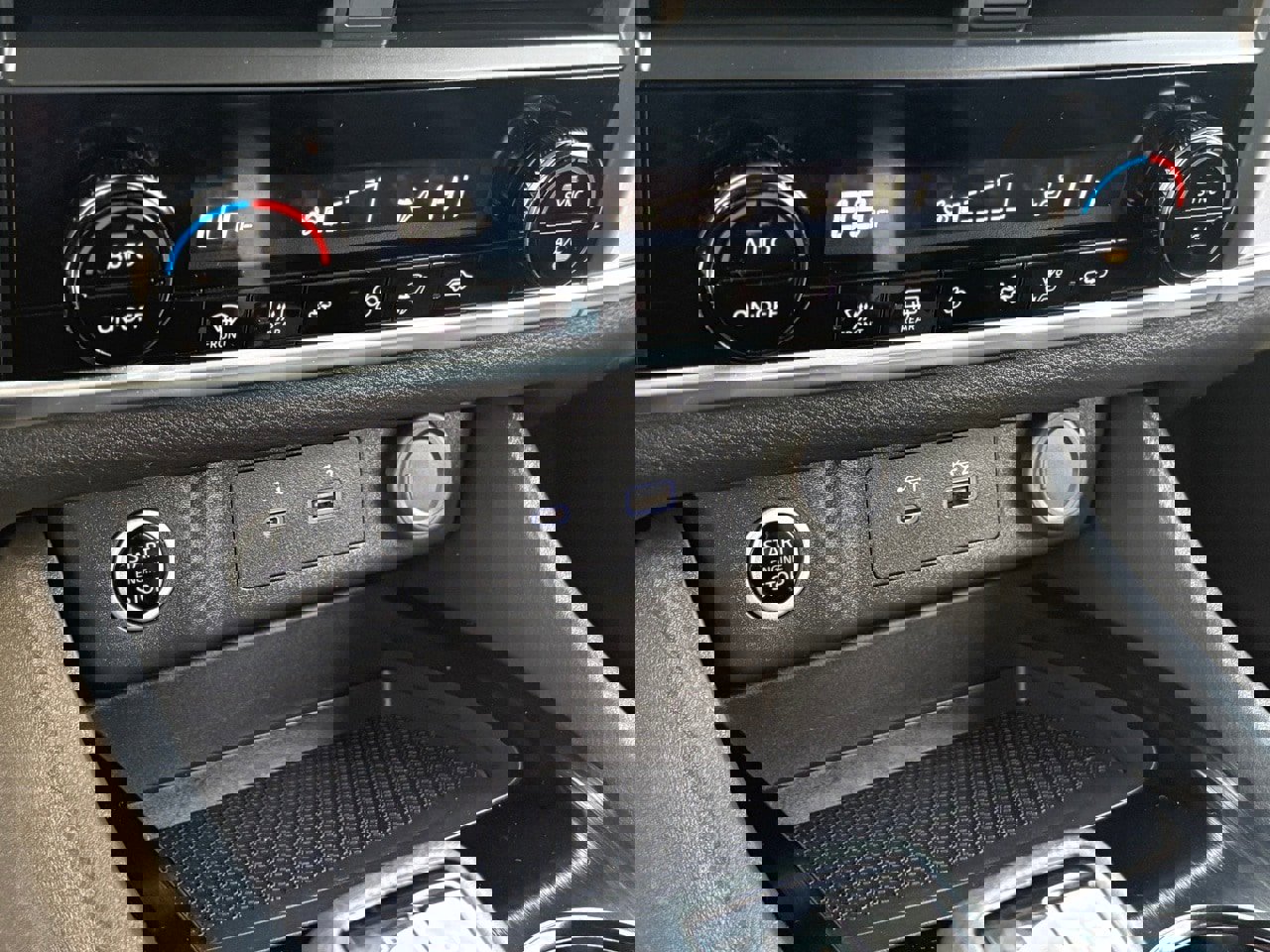 Certified 2023 Nissan Rogue SV image 27