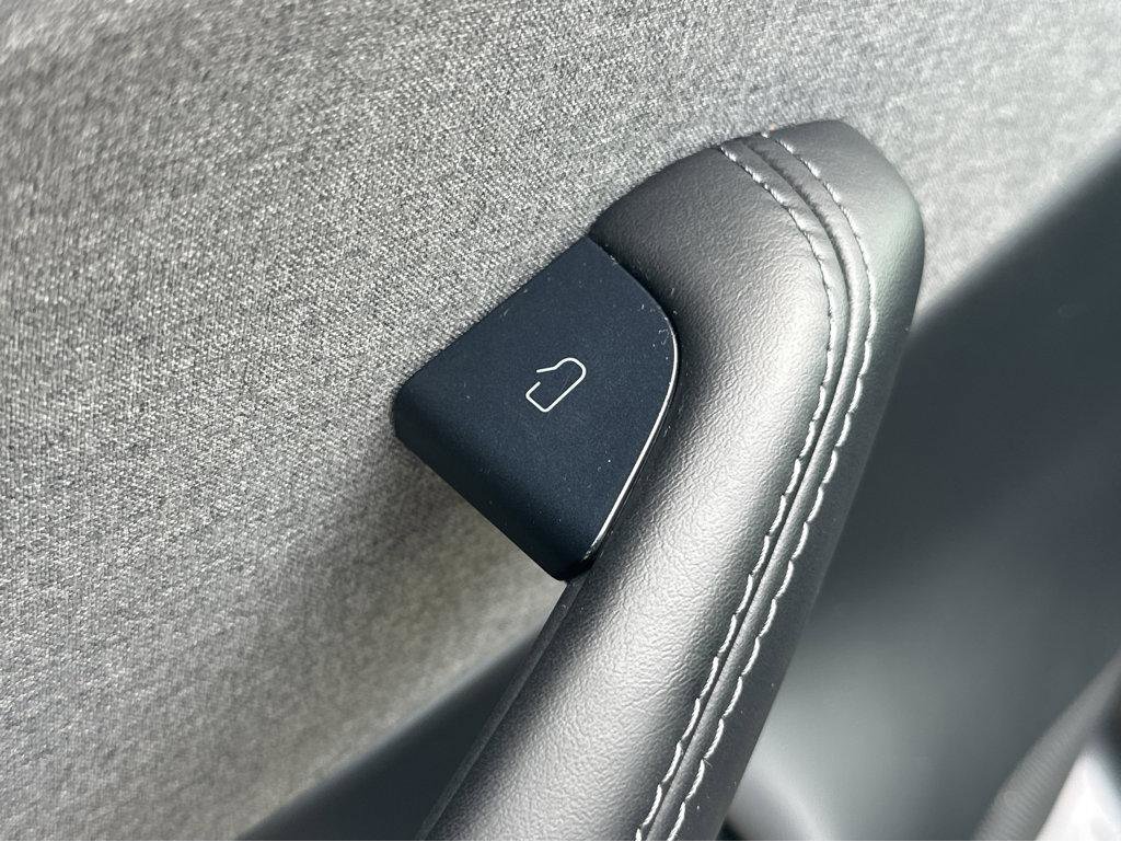 Used 2025 Tesla Model 3 Long Range RWD image 29