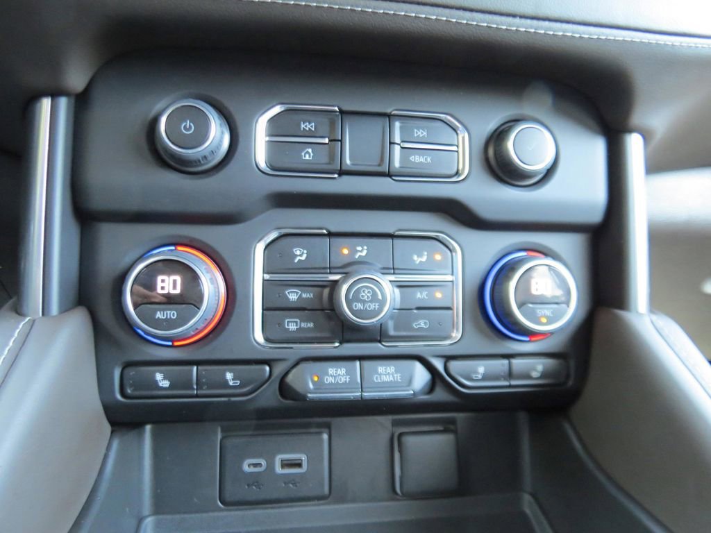 Certified 2023 Chevrolet Tahoe Z71 w/ Luxury Package AWD/4WD image 16