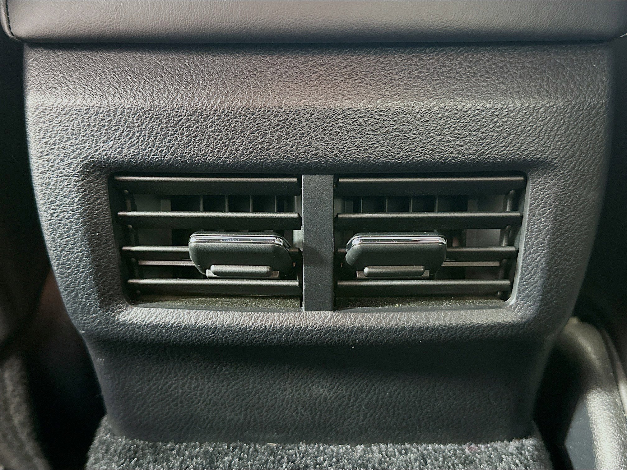 Used 2014 Lexus IS 350 4dr Sdn RWD w/ F Sport Package image 29