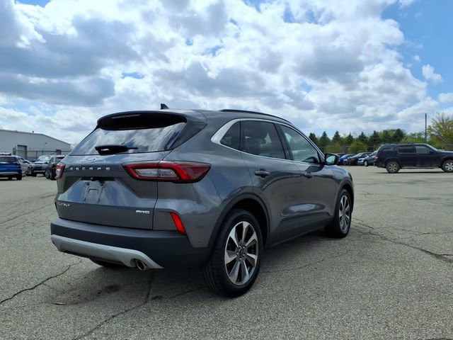 Certified 2023 Ford Escape Platinum w/ Premium Technology Package AWD/4WD image 6