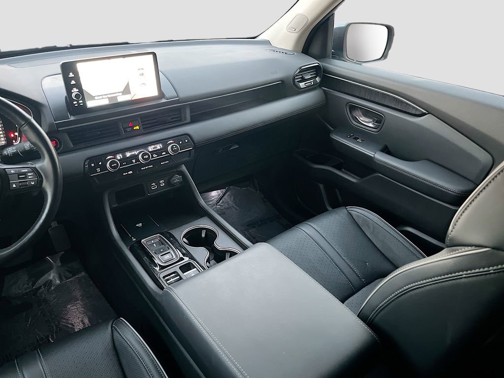 Used 2023 Honda Pilot Elite image 25