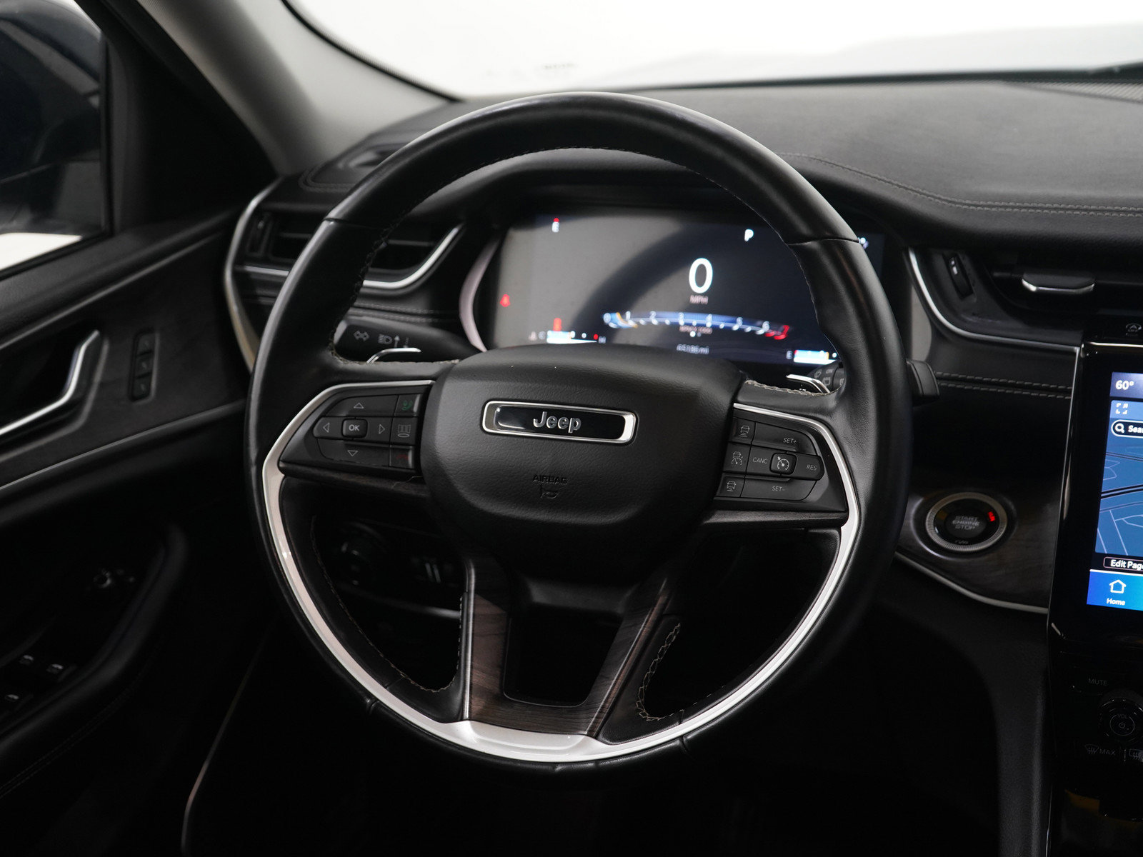 Used 2021 Jeep Grand Cherokee L Limited AWD/4WD image 15