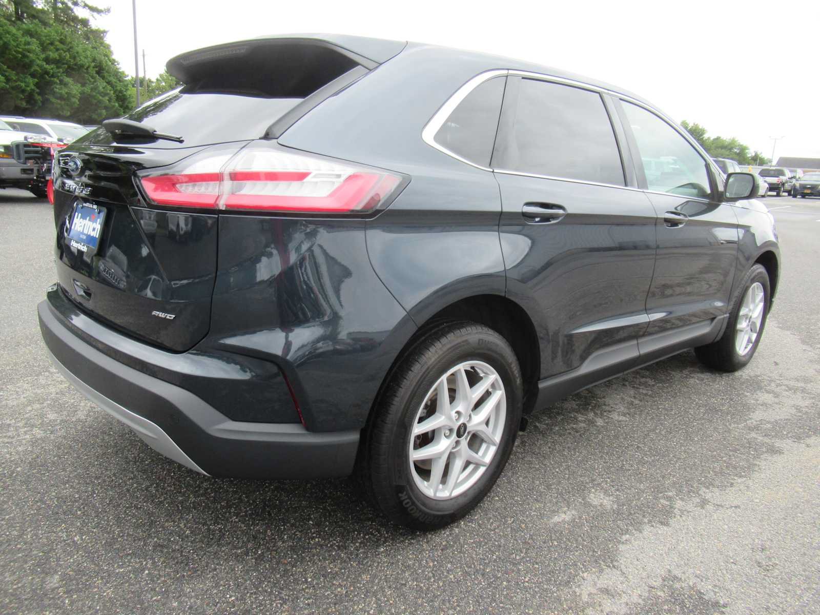 Used 2023 Ford Edge SEL w/ Convenience Package AWD/4WD image 5