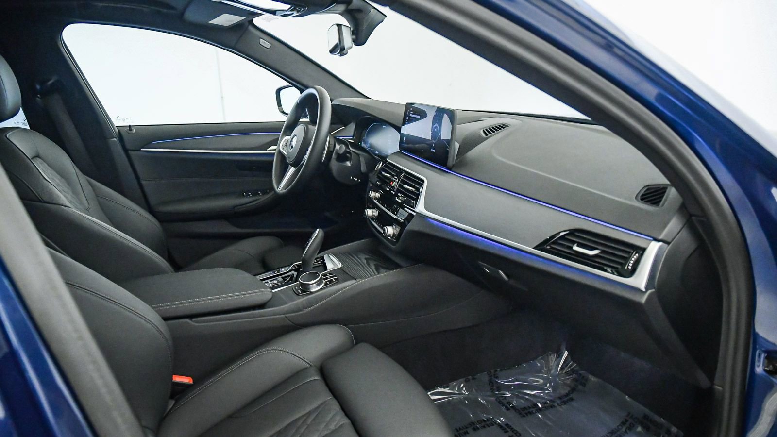 Certified 2023 BMW 530e w/ M Sport Package image 16