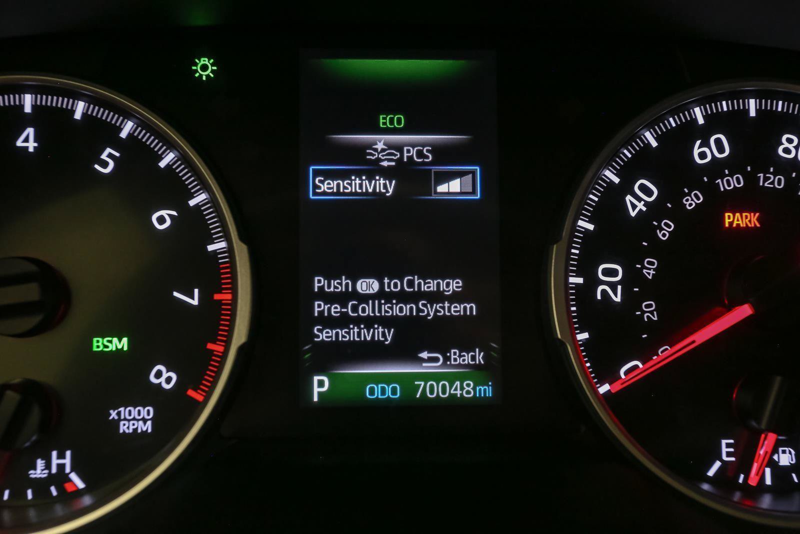 Used 2020 Toyota RAV4 XLE AWD/4WD image 36