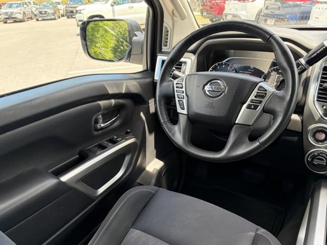 Used 2021 Nissan Titan SV w/ SV Convenience Package AWD/4WD image 33