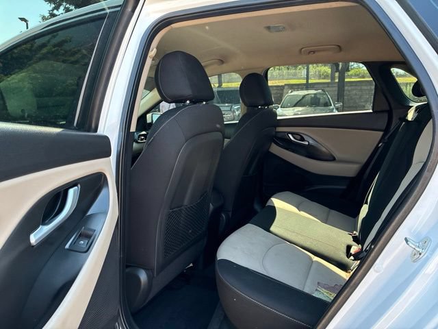 Used 2020 Hyundai Elantra GT FWD image 21