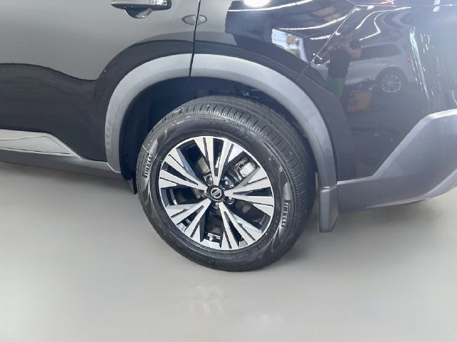 Used 2021 Nissan Rogue SV FWD image 23