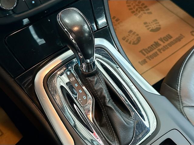 Used 2012 Buick Regal Premium image 16