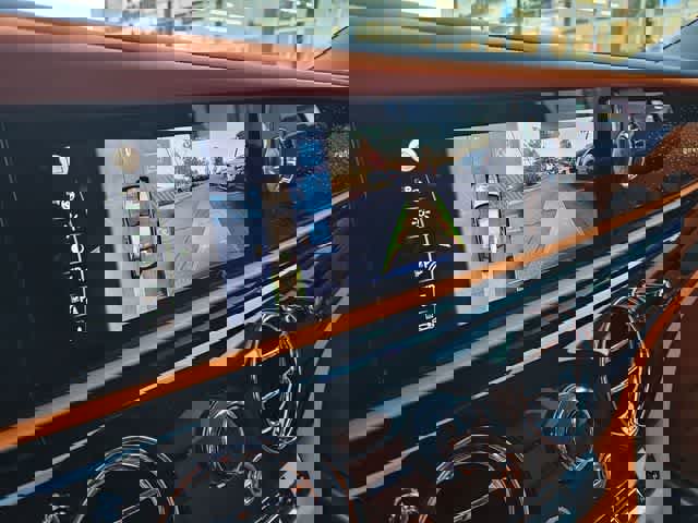 Used 2024 Rolls-Royce Ghost image 31