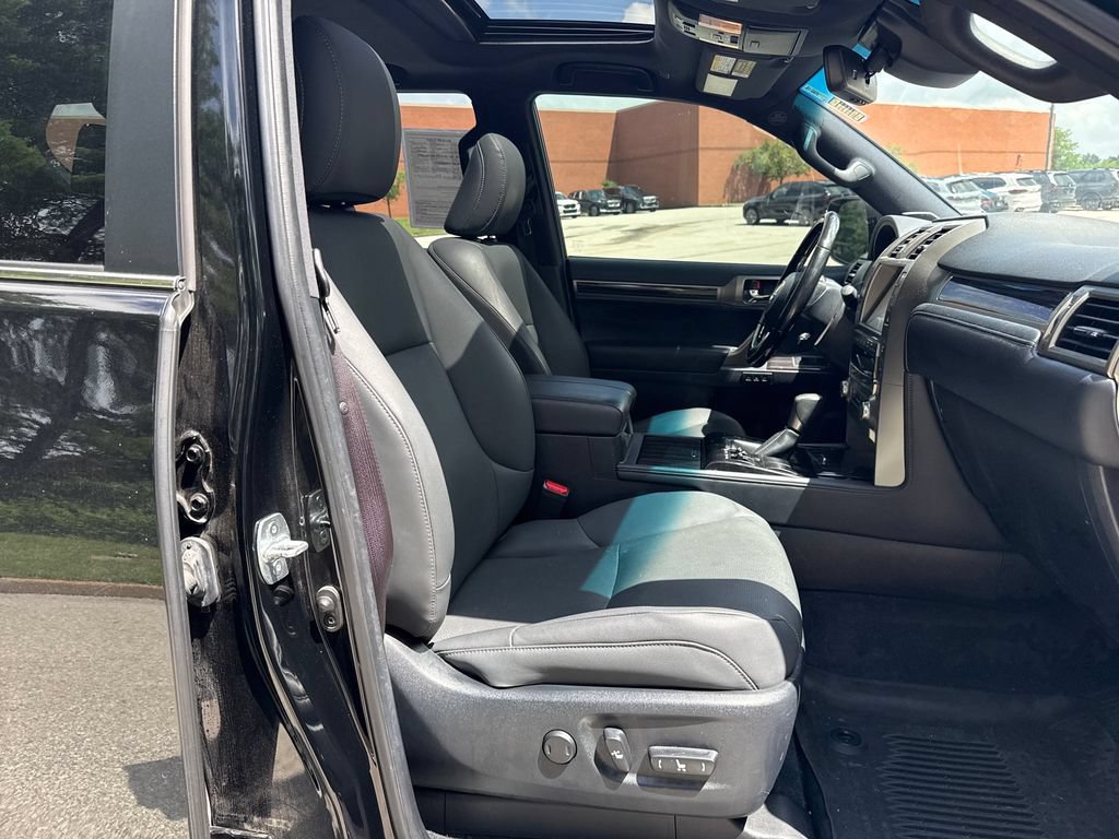 Used 2020 Lexus GX 460 Premium w/ Premium Package AWD/4WD image 33