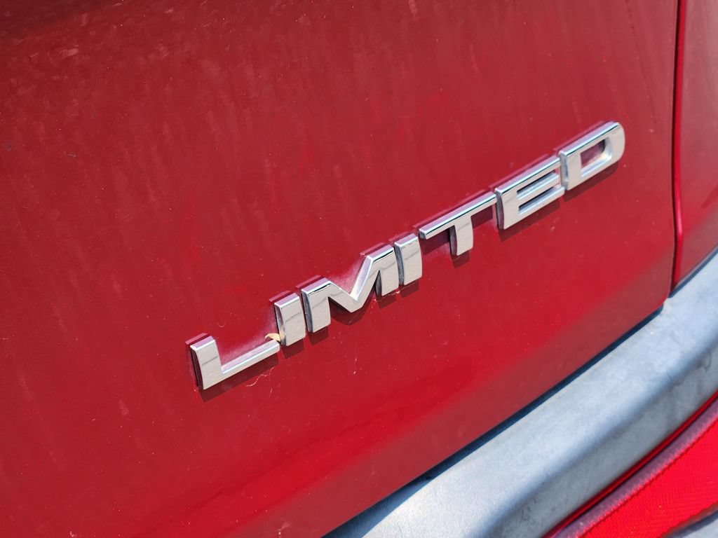 Used 2015 Jeep Cherokee Limited w/ Technology Group AWD/4WD image 31