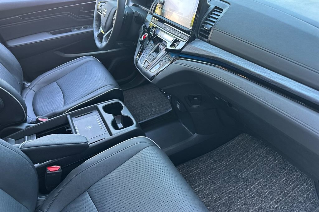 Certified 2026 Honda Odyssey Elite image 13