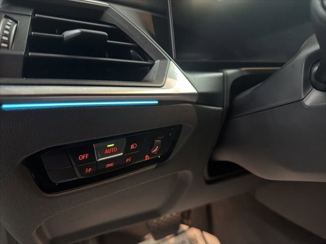 Used 2024 BMW 330i Sedan image 21