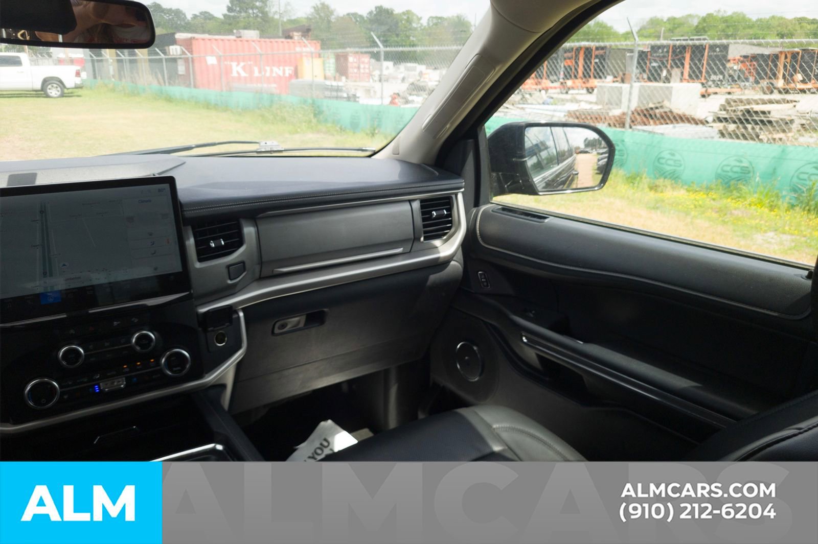 Used 2024 Ford Expedition XLT AWD/4WD image 19