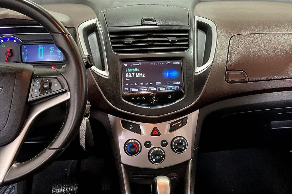 Used 2015 Chevrolet Trax LT w/ LT Sun and Sound Package image 9