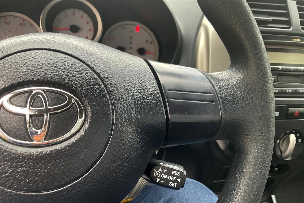 Used 2004 Toyota RAV4 2WD image 12