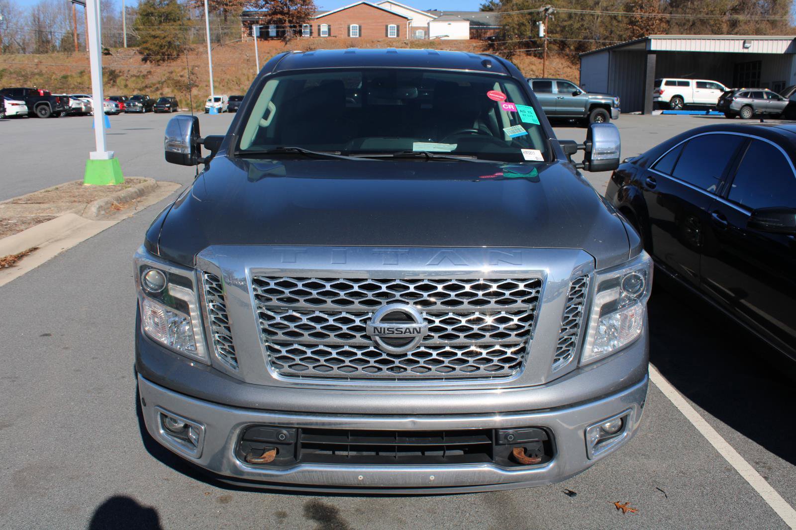 Used 2018 Nissan Titan SL w/ Chrome Package image 2