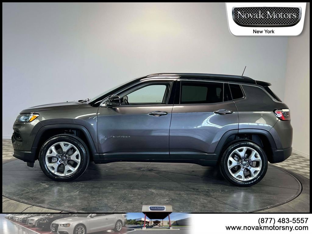Used 2022 Jeep Compass Limited w/ Sun and Sound Group AWD/4WD image 5