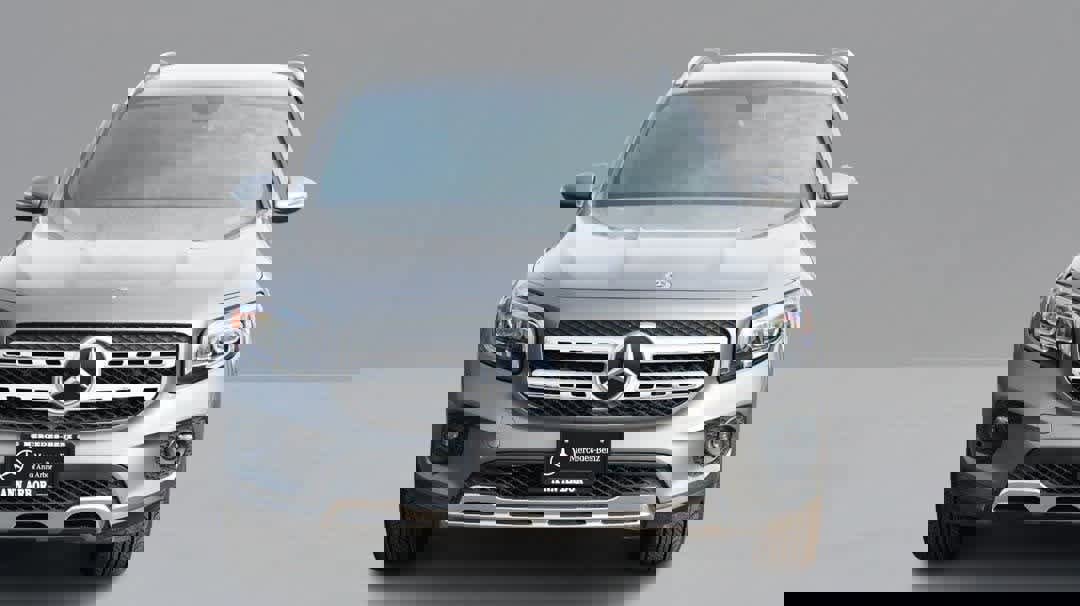 Certified 2022 Mercedes-Benz GLB 250 4MATIC w/ Premium Package Lite image 2