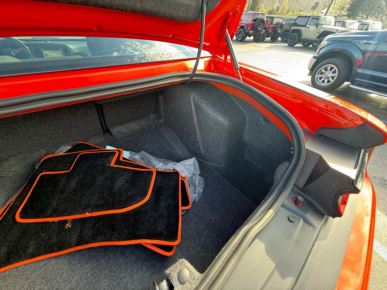 Used 2022 Dodge Challenger R/T Scat Pack w/ Shaker Package image 33