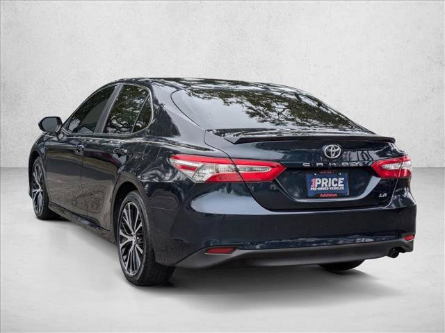 Used 2018 Toyota Camry LE image 8