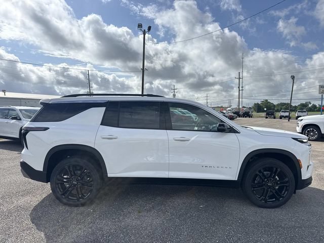 New 2026 Chevrolet Traverse LT w/ Driver Confidence Package FWD image 8