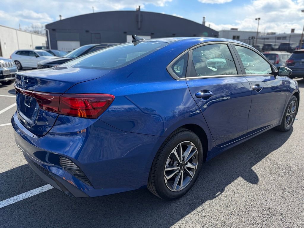 Used 2023 Kia Forte LXS image 12