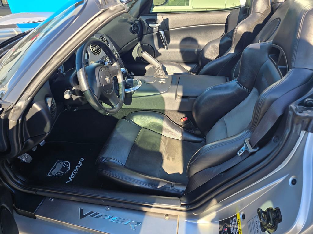 Used 2004 Dodge Viper SRT-10 image 18