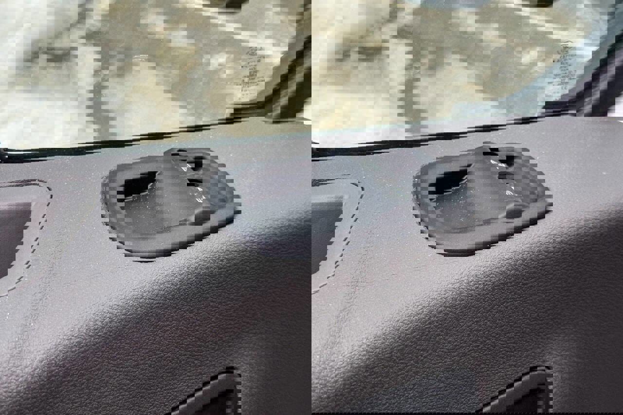 Used 2022 Ford E-Transit 148 High Roof w/ Load Area Protection Package image 24