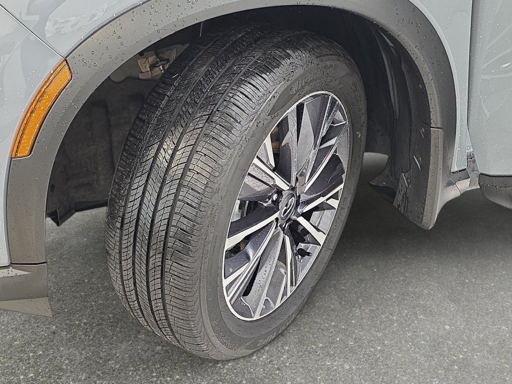 Certified 2027 INFINITI QX60 Luxe w/ Cargo Package AWD/4WD image 29