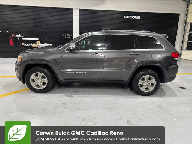 Used 2016 Jeep Grand Cherokee Laredo w/ Quick Order Package 23E AWD/4WD image 3