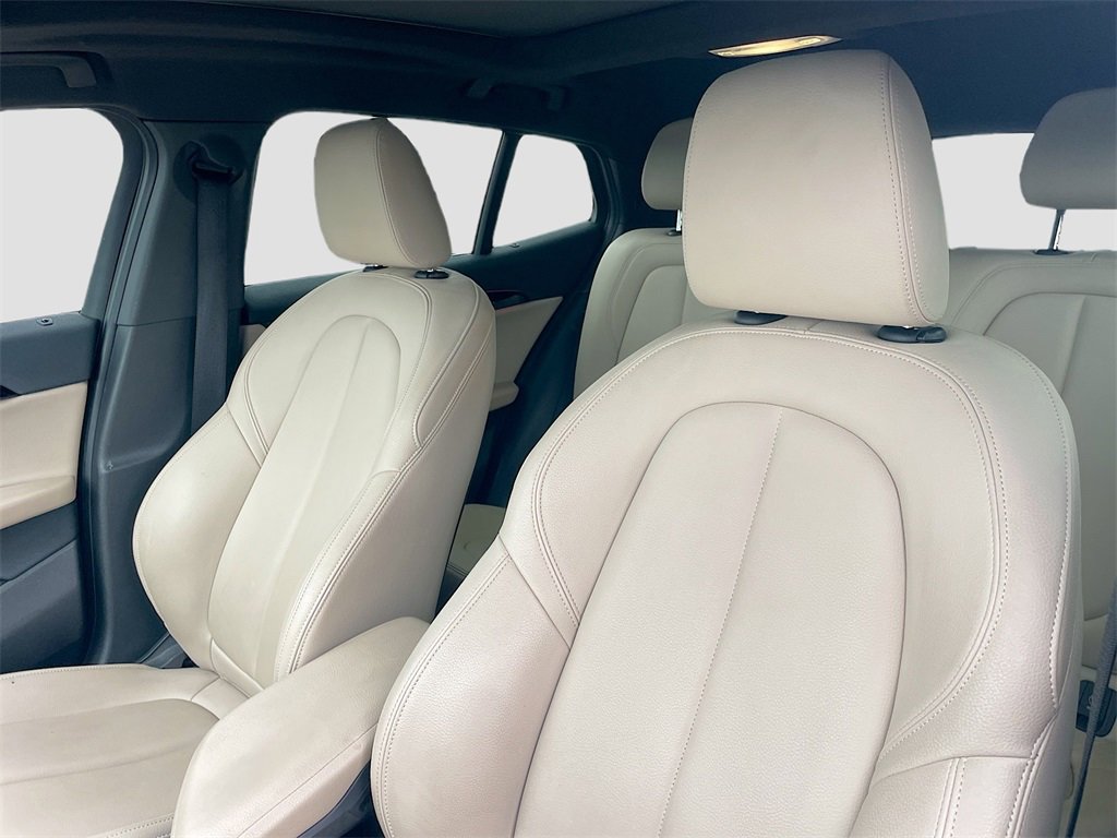 Used 2022 BMW X2 sDrive28i w/ Convenience Package image 12