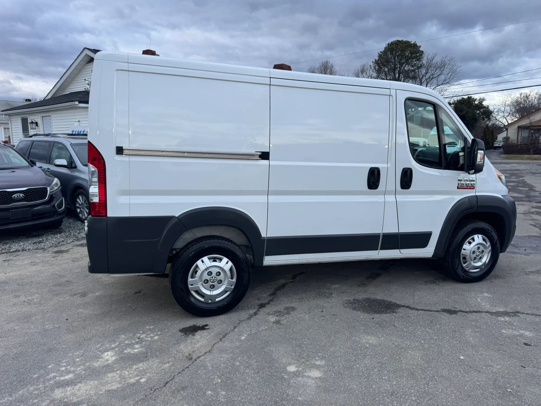 Used 2016 RAM ProMaster 1500 w/ Premium Appearance Group FWD image 5
