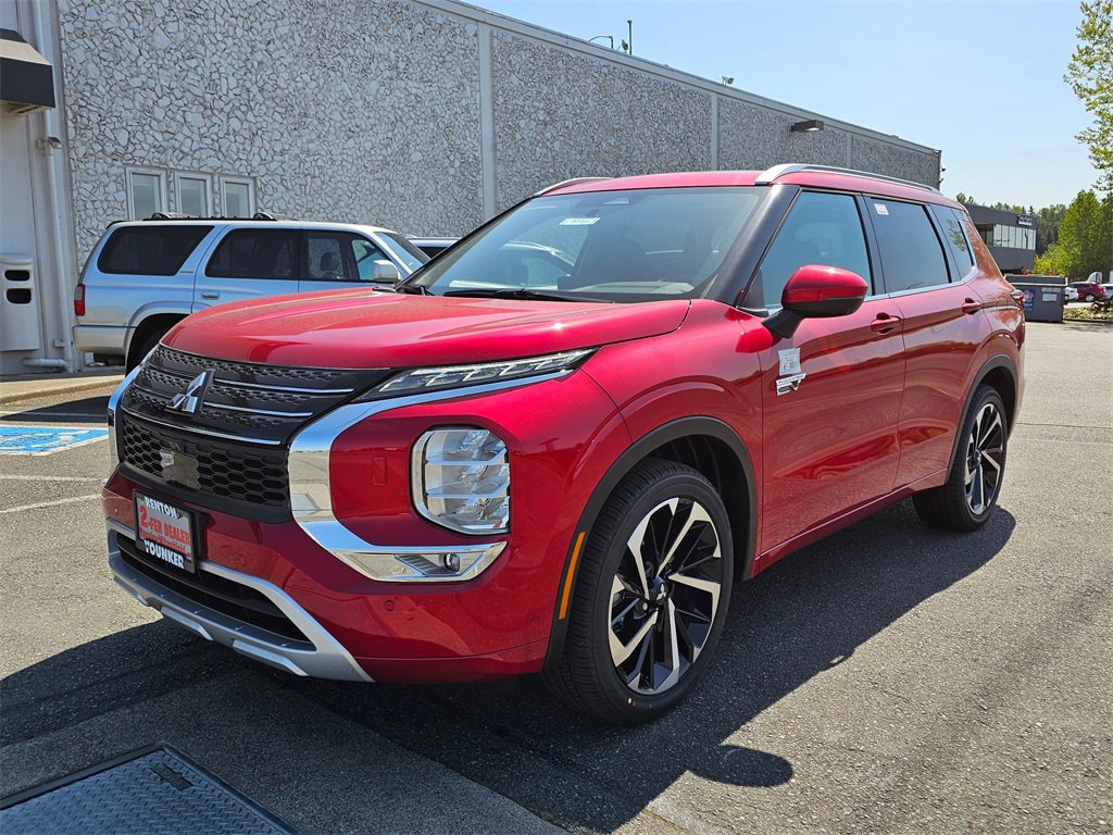 New 2025 Mitsubishi Outlander SEL