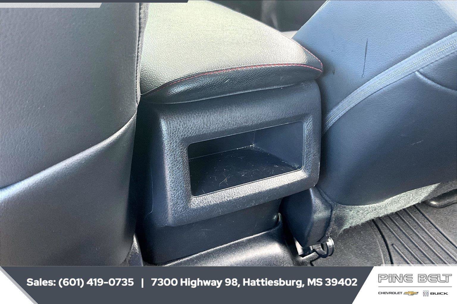 Used 2022 Toyota Camry SE FWD image 24