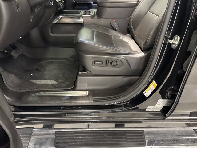 Used 2020 Chevrolet Silverado 1500 LTZ w/ LTZ Plus Package AWD/4WD image 36
