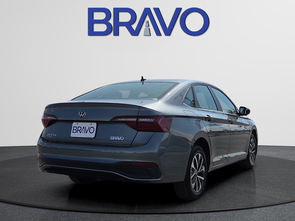Used 2024 Volkswagen Jetta S image 4