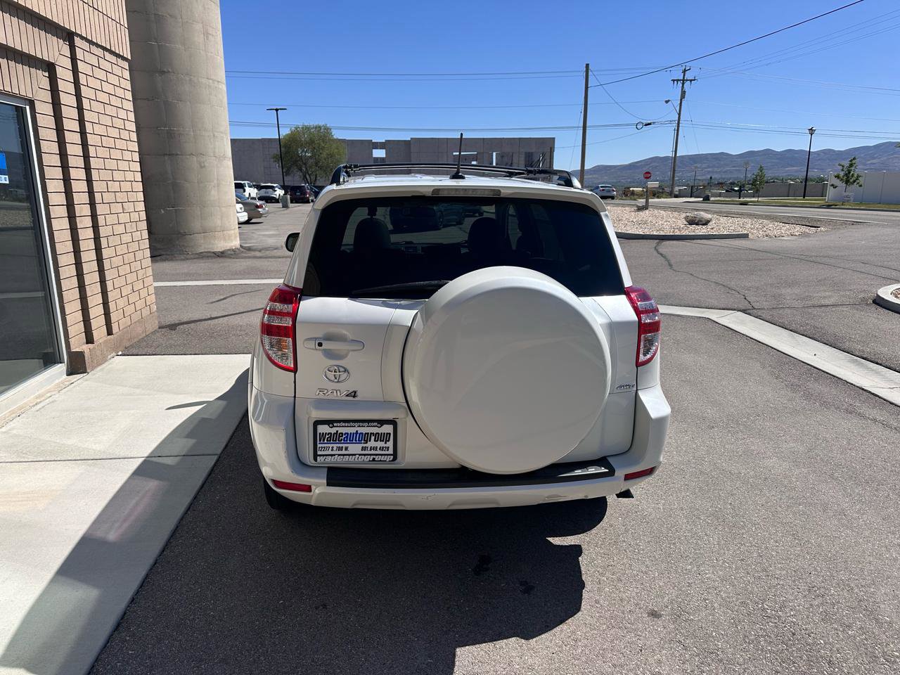Used 2011 Toyota RAV4 Limited AWD/4WD image 11