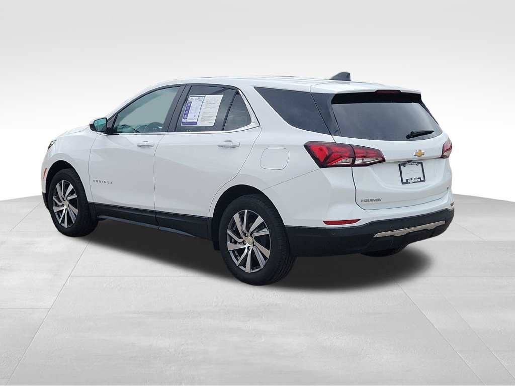 Certified 2024 Chevrolet Equinox LT w/ LPO, Floor Liner Package FWD image 4
