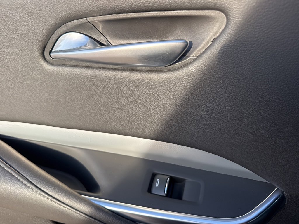 Used 2022 Cadillac XT4 Premium Luxury w/ Enhanced Visibility Package image 36