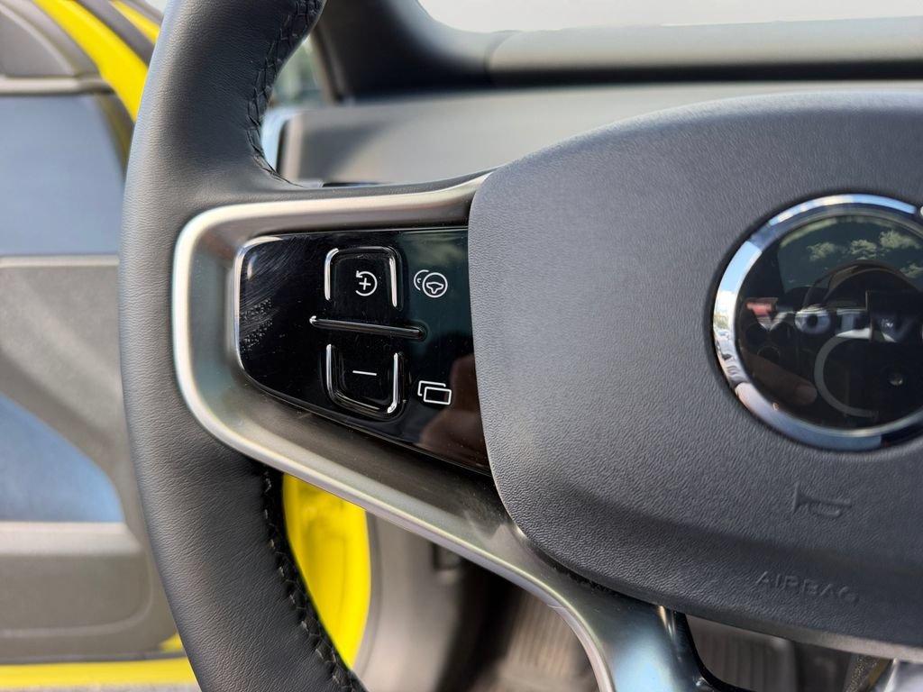 Certified 2025 Volvo EX30 Ultra AWD/4WD image 20