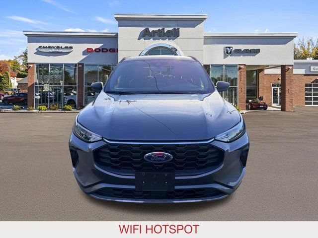 Used 2024 Ford Escape ST-Line AWD/4WD image 3