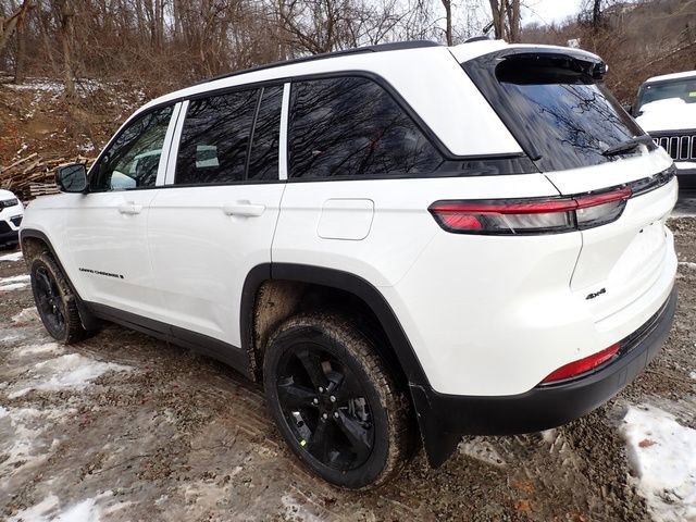 New 2025 Jeep Grand Cherokee Limited w/ Black Appearance Package image 3