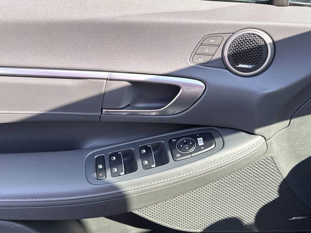 Used 2020 Hyundai Sonata Limited image 15