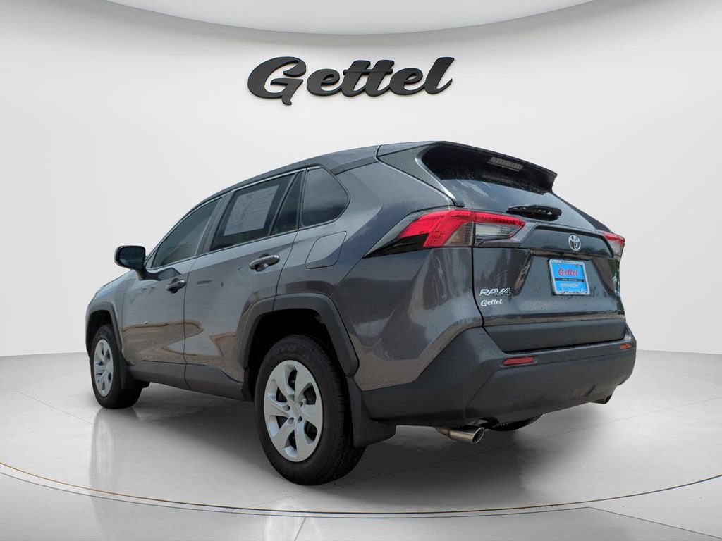 Used 2025 Toyota RAV4 LE FWD image 7